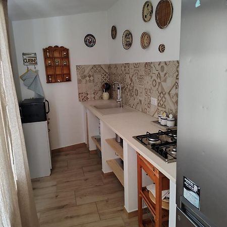 Casa Emma Apartment Cabras Ngoại thất bức ảnh