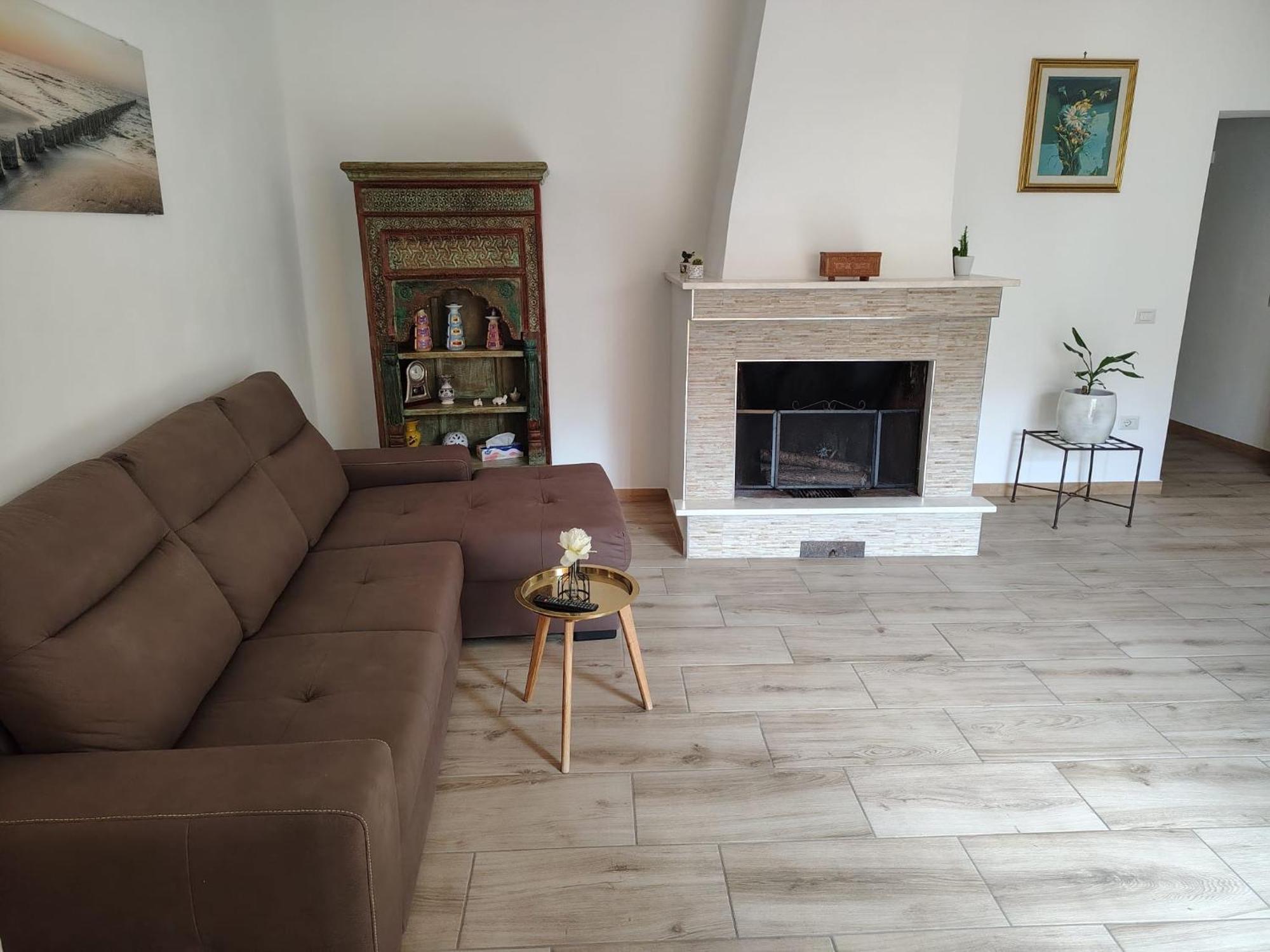 Casa Emma Apartment Cabras Ngoại thất bức ảnh